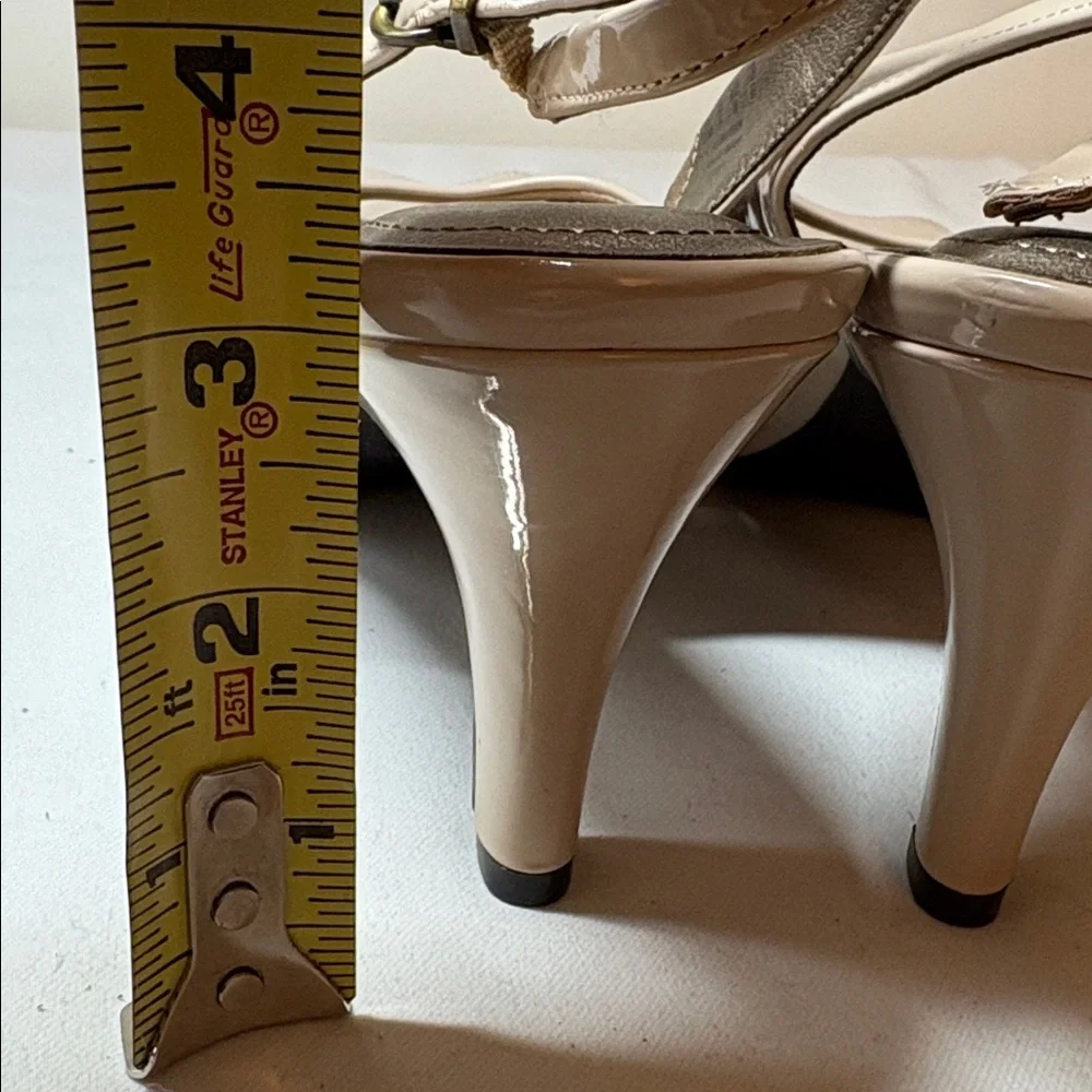 Life Stride Tan Manmade Faux Patent Heels Size 10